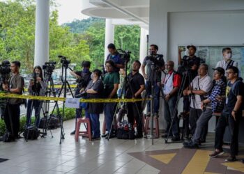 MEDIA arus perdana perlu lebih prokatif menggelorakan semangat patriotik dan perpaduan dalam kalangan rakyat, pada masa sama membina naratif perpaduan untuk rujukan semua.