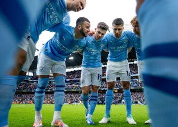 PEMAIN Manchester City turun ke Old Trafford dengan misi membawa pulang tiga mata. - IHSAN MANCHESTER CITY