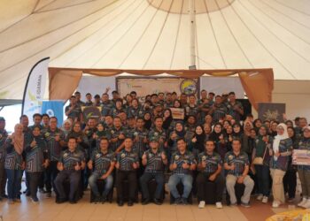 PARA peserta terdiri daripada wakil media, kakitangan E-Idaman dan Olive House yang menyertai program Recycling Hunt merentasi Kedah dan Perlis.