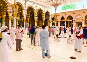 AL-RAUDHAH al-Syarifah dalam Masjid Nabawi antara lokasi sangat ingin dijejaki pencinta Rasulullah SAW yang berkunjung di kota Madinah.
