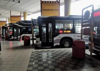 SEREMBAN: Pusat Pengangkutan Terminal 1 di sini kini dalam proses untuk dinaik taraf dan apabila projek itu siap sepenuhnya dalam tempoh satu setengah tahun lagi, ia akan memberikan kemudahan lebih selesa kepada penggunanya.