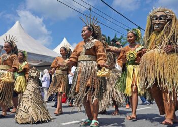 BELIA Orang Asli perlu diberi latihan kemahiran untuk berdikari bagi mengelakkan mereka berhijrah meninggalkan kampung halaman.-GAMBAR HIASAN