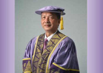 DR. NOOR HISHAM ABDULLAH