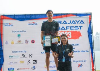 Atlet renang jarak jauh, Lim Kai Yi mengungguli 
Saingan Renang Perairan Terbuka Ultra Maraton 16km, Putrajaya Aquafest yang berlangsung di Kompleks Sukan Air Presint 6, Putrajaya. (FOTO: ihsan NX113)