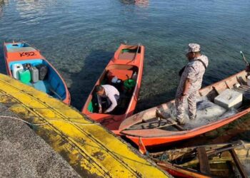 OP Gasak Laut yang dijalankan di perairan Semporna, semalam.