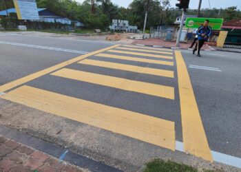 LOKASI kejadian seorang murid darjah empat di SK Durian Daun, Alor Gajah, Melaka dilanggar sebuah kereta ketika melintas jalan menggunakan laluan pejalan kaki.