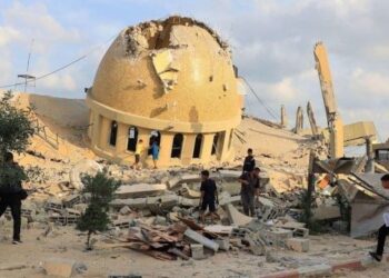 KEADAAN Masjid Muhammad Al Amin yang dibina atas sumbangan rakyat Malaysia, musnah keseluruhannya selepas dibedil tentera Israel pada Sabtu lalu.