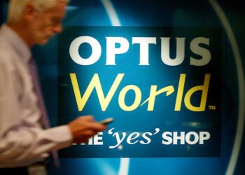 SYARIKAT telekomunikasi, Optus mengalami gangguan sehingga menjejaskan jutaan rakyat. - AFP 
