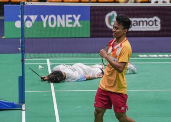 Pemain perseorangan lelaki negara, Aidil Sholeh Ali Sadikin mempamerkan kebangkitan untuk menempah slot ke pusingan separuh akhir Kejohanan Badminton Masters Kuala Lumpur 2023 hari ini. (FOTO: AMIR KHALID)