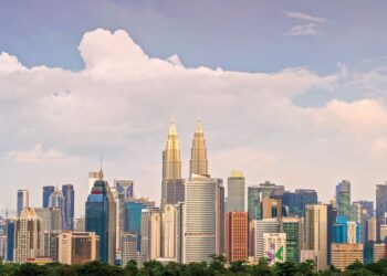 PENGUKUHAN kesejahteraan sosial dalam Malaysia Madani perlu mengutamakan bandar kebolehidupan kepada warganya. – UTUSAN/ASWAD YAHYA