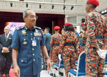 AHMAD IZRAM Osman ketika menghadiri Majlis Tamat Latihan dan Pentauliahan Briged Bomba Politeknik Malaysia 2023 di PSP, Pulau Pinang hari ini.