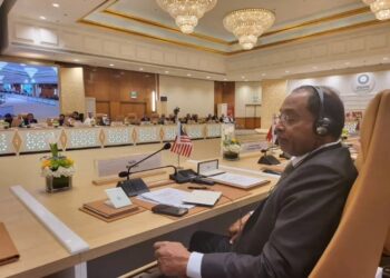 Zambry Abdul Kadir semasa Mesyuarat Peringkat Menteri OIC bagi Sidang Kemuncak Tergempar OIC berlangsung di Riyadh, Arab Saudi - FACEBOOK/ZAMBRY ABD. KADIR
