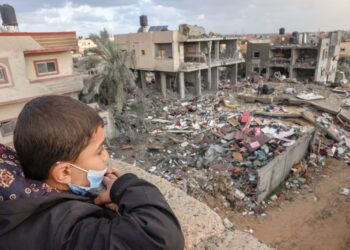 Kemusnahan Semenanjung Gaza akibat diserang tentera Zionis Israel dikatakan sebahagian daripada rancangan untuk menubuhkan `Israel Raya', semalam. – AFP