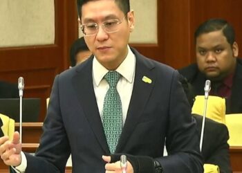 ZAIRIL Khir Johari pada sidang DUN Pulau Pinang hari ini.