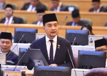 ONN HAFIZ GHAZI menzahirkan ucapan tahniah kepada Sultan Johor, Sultan Ibrahim Sultan Iskandar yang dipilih sebagai Yang di-Pertuan Agong Ke-17 semasa membentangkan Belanjawan Johor 2024 di Kota Iskandar, Iskandar Puteri.