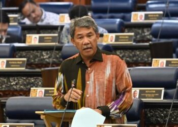 MOHAMAD Hasan semasa menggulung perbahasan Rang Undang-Undang (RUU) Perbekalan 2024 di peringkat jawatankuasa bagi Kementerian Pertahanan di Dewan Rakyat hari ini. - FOTO/JABATAN PENERANGAN MALAYSIA