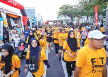 PENULIS berpandangan adalah tidak wajar digunakan nama Fit Malaysia untuk salah satu acara Hari Sukan Negara. – UTUSAN/FARIZ RUSADIO