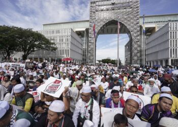 ISU petisyen mencabar enakmen kanun jenayah syariah Kelantan yang jika tidak diuruskan dengan baik, boleh mengakibatkan ‘ledakan’ yang tidak menguntungkan sesiapa.