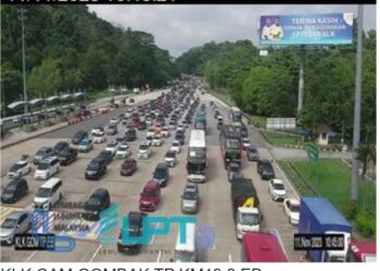 LEBUH Raya KL- Karak sesak sepanjang 14 kilometer sejak pagi ini berikutan cuti perayaan Deepavali bermula hari ini hingga Isnin ini. - IHSAN LLM