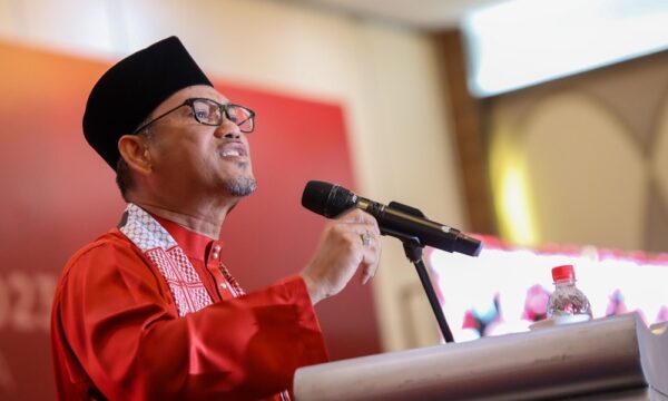 Bersatu ancaman