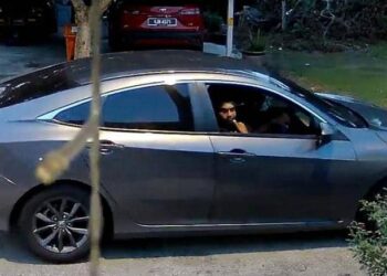 TANGKAP layar video rakaman sebuah kereta yang dikaitan kes penculikan kanak-kanak di sekitar daerah Sepang sejak minggu lalu.