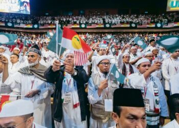 Pas, UMNO pernah berkongsi pentas politik yang sama namun terhenti kerana perbezaan pandangan.