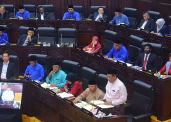 AMINUDDIN Harun ketika membentangkan Belanjawan Negeri Sembilan Tahun 2024 yang bertemakan Bersama Membina Negeri Madani hari ini.-UTUSAN/MOHD. SHAHJEHAN MAAMIN.