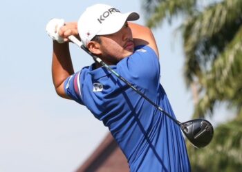 JUN Hee Choi mencatat 69 pukulan pada hari pembukaan kejohanan golf Saujana Amatuer Championship ke-33 di SGCC, Subang, hari ini.