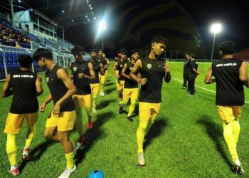 WAKIL Perlis, Sekolah Sukan Negeri (SSN) Sekolah Menengah Kebangsaan (SMK) Syed Hassan berjaya muncul naib juara Liga Remaja KPM-FAM bawah 17 tahun, baru-baru ini. – UTUSAN