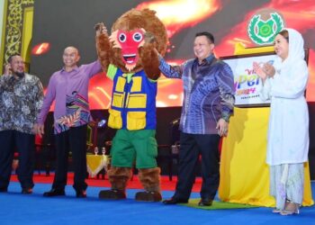 RAJA Muda Perlis, Tuanku Syed Faizuddin Putra Jamalullail menyempurnakan Majlis Pelancaran Perdana Tahun Melawat Perlis 2024/2025 (TMP 2024/2025) di Kangar, Perlis semalam.