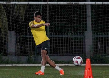 Safawi Rasid bersedia untuk menampilkan aksi terbaiknya untuk membantu Harimau Malaya dalam kempen Piala Asia 2023 di Qatar. - UTUSAN/AMIR KHALID
