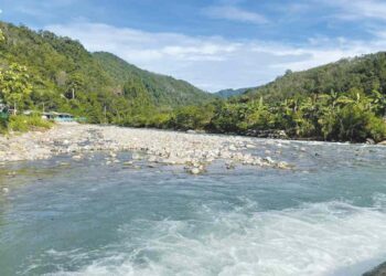 SUNGAI Kadamaian di Kampung Tambatuon, Kota Belud