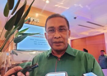 TAKIYUDDIN Hassan semasa ditemui pemberita selepas hadir ke Majlis Sambutan Hari Kelantanku Bersih Tahun 2023 di Kota Bharu, Kelantan hari ini-UTUSAN/MUSTAQIM MOHAMED.