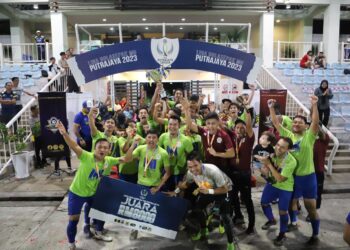 PASUKAN SJ Virtuosos FC muncul juara Liga Bola Sepak M5 Putrajaya 2023.