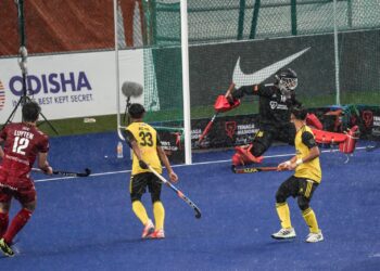 PENJAGA gol Young Tigers, Mohamad Rafaizul gagal menangkis jaringan pemain Belgium, Luyten Max dalam perlawanan penentuan tempat kesembilan hingga ke-12 Piala Dunia Hoki Remaja.