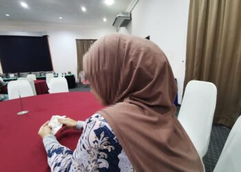 IMAH kecewa bekas suami gagal membayar nafkah untuk tiga anaknya sehingga pernah tertunggak sehingga RM10,000.