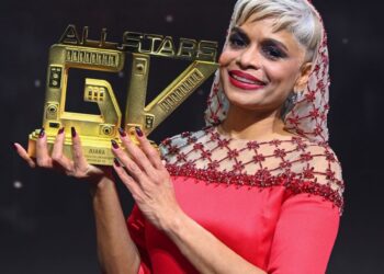 JACLYN Victor dinobatkan sebagai juara program All Stars Gegar Vaganza (ASGV).