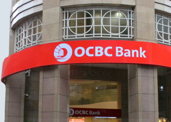 OCBC Bank antara institusi kewangan di negara ini yang menawarkan bantuan kepada mangsa banjir.