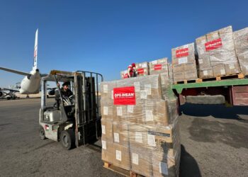 SUASANA bantuan misi ketiga Ops Ihsan yang selamat tiba di Lapangan Terbang Antarabangsa El-Arish, Mesir. - FOTO IHSAN SEKRETARIAT OP IHSAN