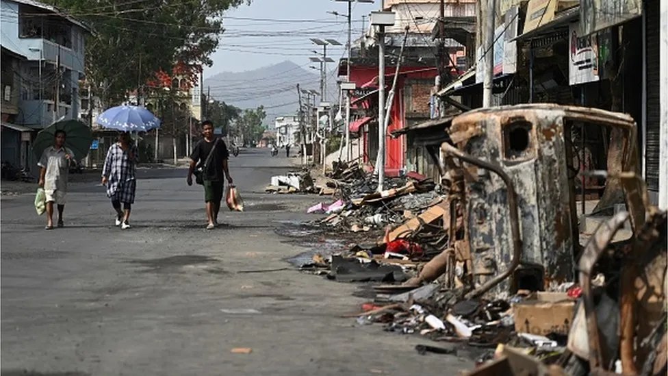 64 korban pertempuran etnik di Manipur dikebumi selepas tujuh bulan