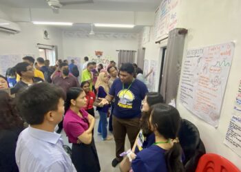 SUPERCAMP menyatukan pelajar daripada pelbagai latar belakang akademik yang boleh dibentuk dengan keperibadian dinamik dan positif.