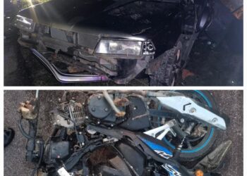 KEADAAN kereta dan motosikal yang terlibat dalam kemalangan di Kilometer 47, Jalan Batu Pahat-Mersing berhampiran jirat Cina di Kluang.
