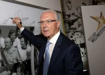 FRANZ BECKENBAUR (AFP)