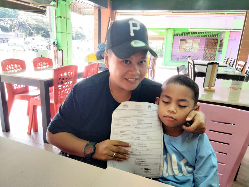 Siti Aisah minta bantuan kesan ibu, bapa kandung anak angkat