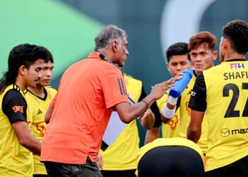 KEGAGALAN skuad hoki negara sukar diterima memandangkan pasukan ini telah mendapat pelbagai bantuan, antaranya sentuhan pakar terbaik dunia. - IHSAN KONFEDERASI HOKI MALAYSIA