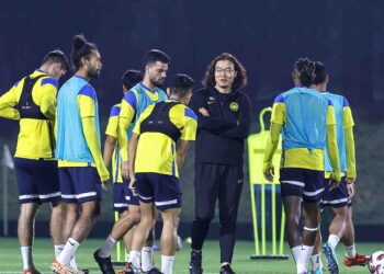 KIM Pan Gonketika membimbing skuad Harimau Malaya.-IHSAN FAM