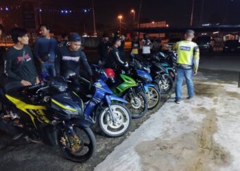 POLIS Maran menyita sembilan motosikal membabitkan pelbagai kesalahan dalam Ops Samseng Jalanan sekitar daerah Maran. - GAMBAR IHSAN POLIS MARAN