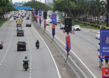 JALAN dari Istana Bukit Serene menuju ke Lapangan Terbang Antarabangsa Senai akan ditutup pagi esok sempena keberangkatan Sultan Ibrahim menuju ke Istana Negara, Kuala Lumpur.