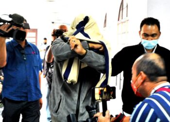 RASUAH bukan sahaja mengakibatkan kemajuan masyarakat  merudum tetapi kemunduran ini juga akan berlaku secara putaran. – UTUSAN/RAJA JAAFAR ALI