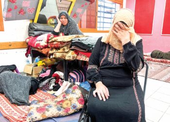 GOLONGAN wanita hamil di Gaza kini terputus kepada akses perubatan, makanan dan kesihatan yang semakin meruncing. – AFP